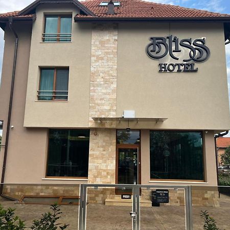 Хотел Bliss Kazichene Exterior photo